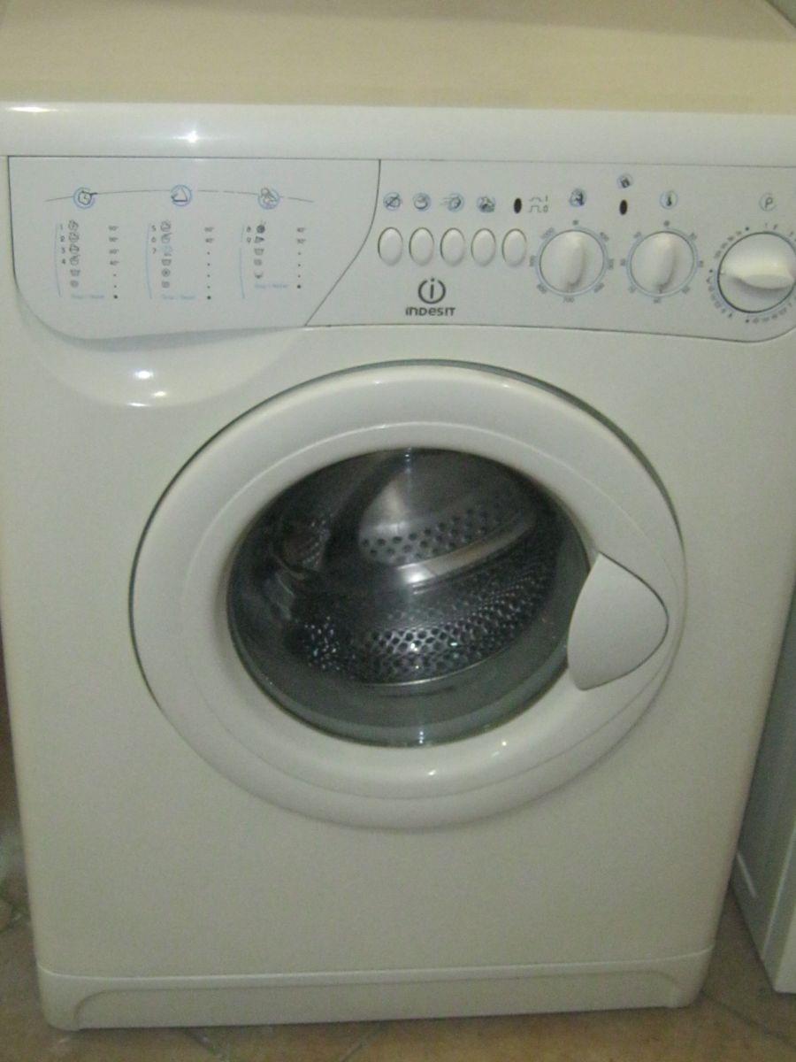 INDESIT W 105 TX