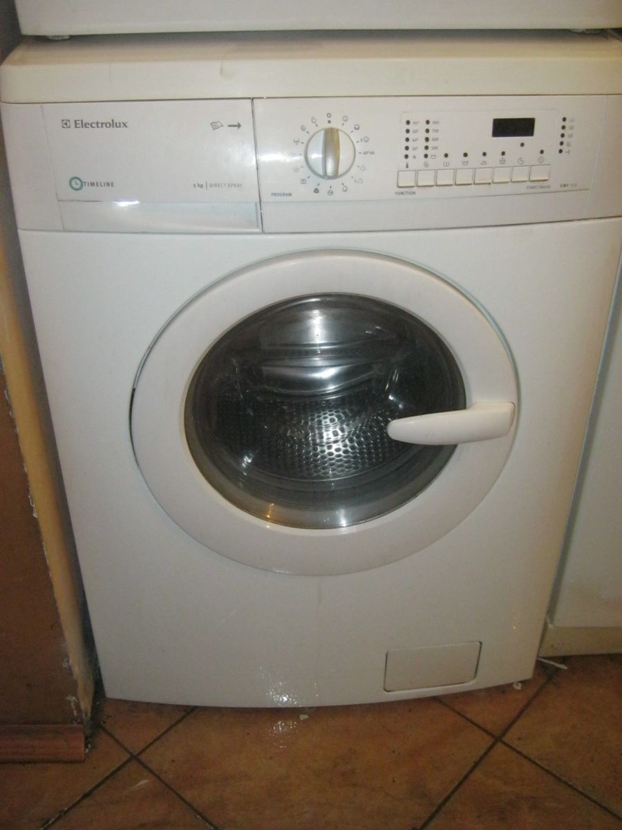 ELECTROLUX  EWF 1020 из Европы