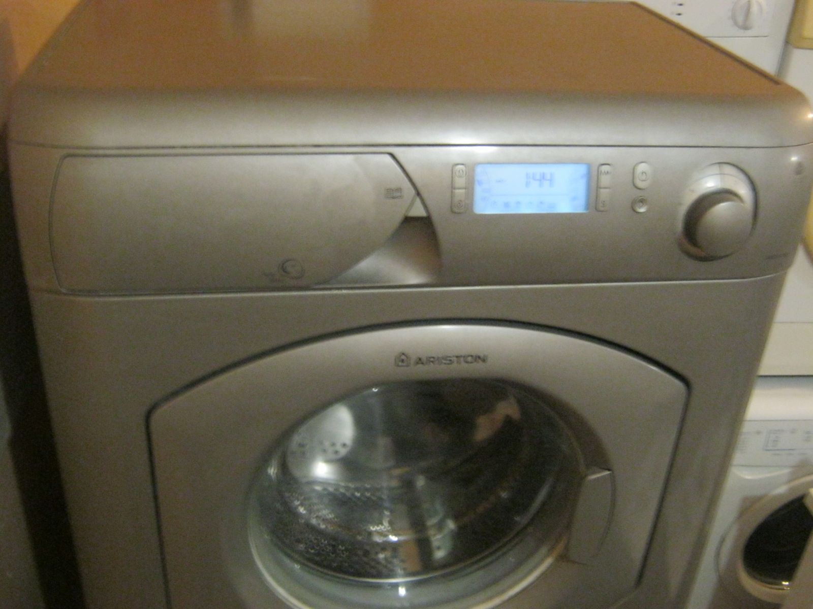 Ariston AVSD 109S б/у,