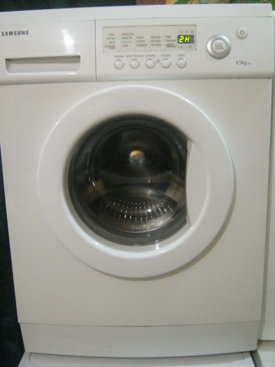 Samsung F 843