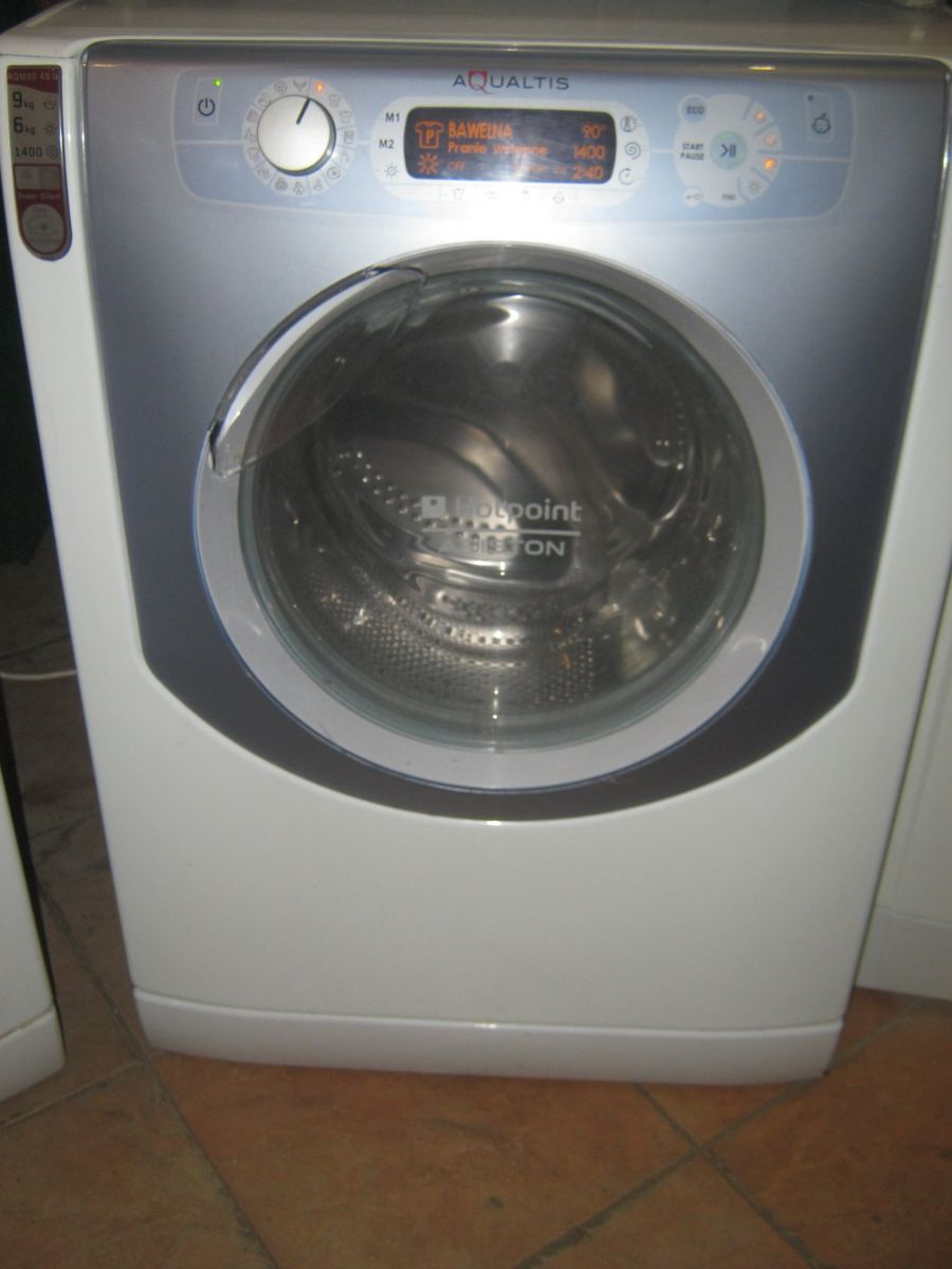 Ariston AQM9D 49 U с сушкой