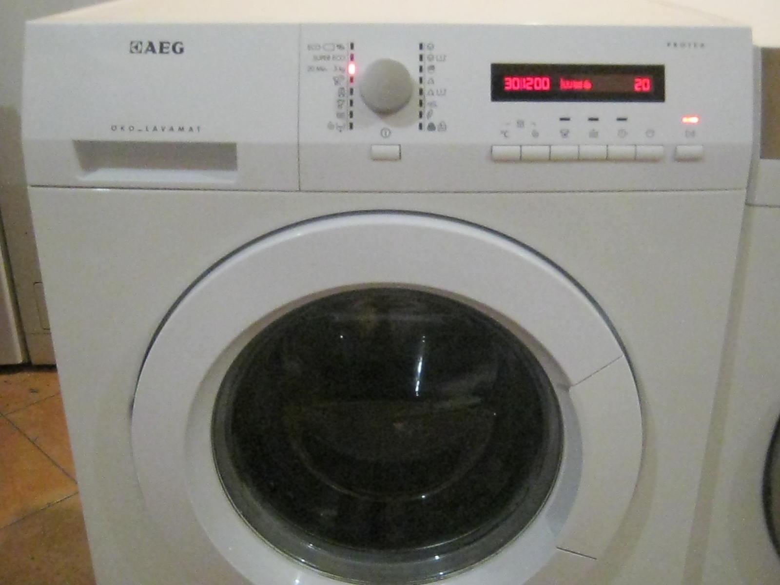  AEG L 75484 EFL