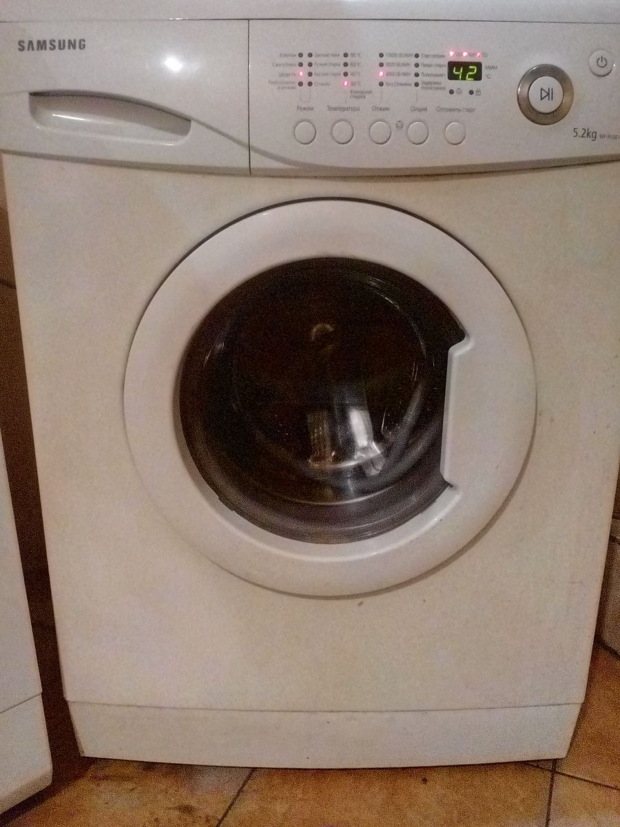 Samsung WF-R 1061
