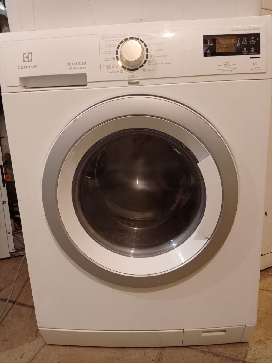 Electrolux EWW 51486 HW с сушкой 