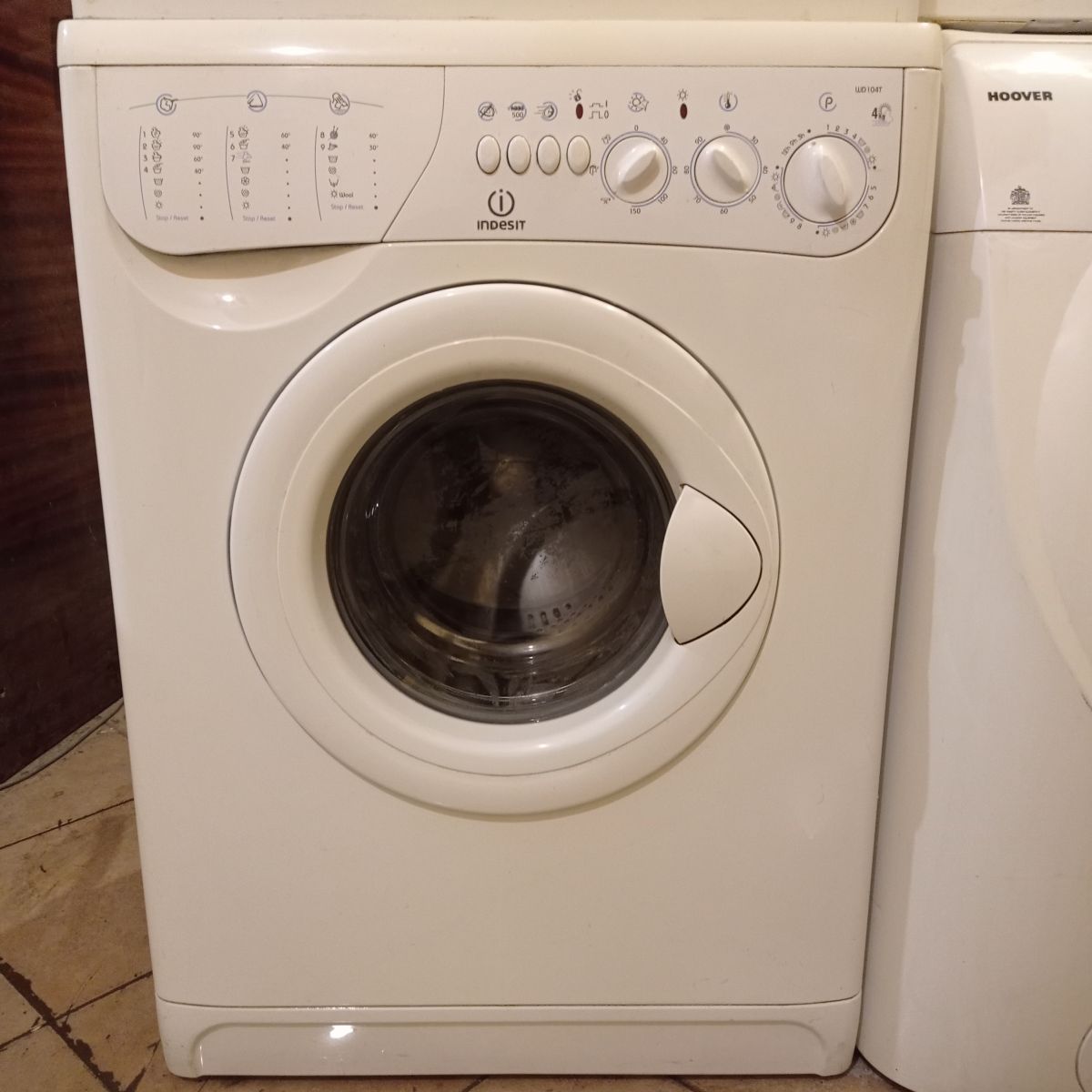Indesit WD 104 T-c сушкой 