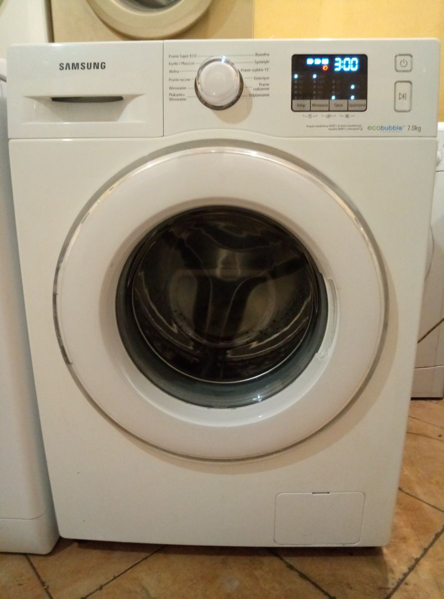 Samsung  WF70F5E2W2W из Европы АКЦИЯ!