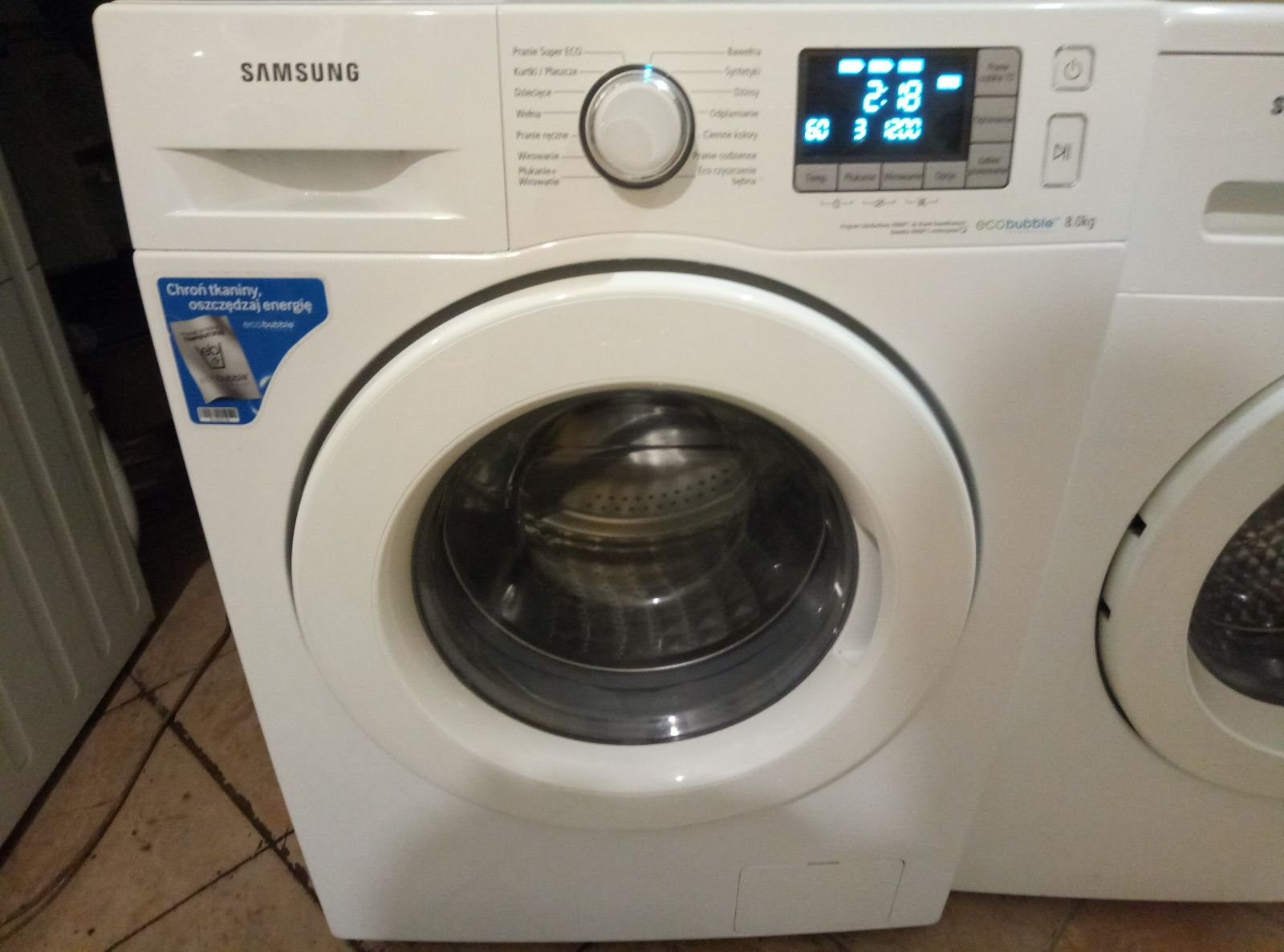 *Samsung WF80F5E3W2W из Европы