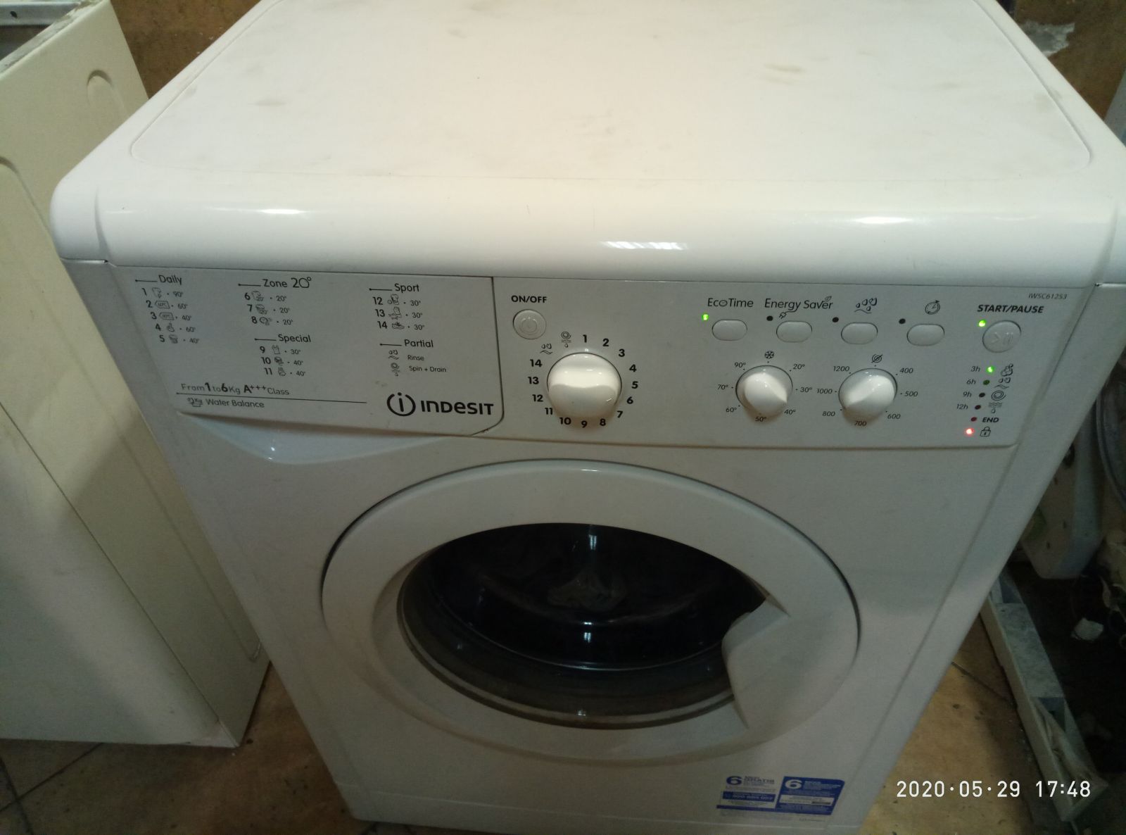 Indesit IWSC 61253