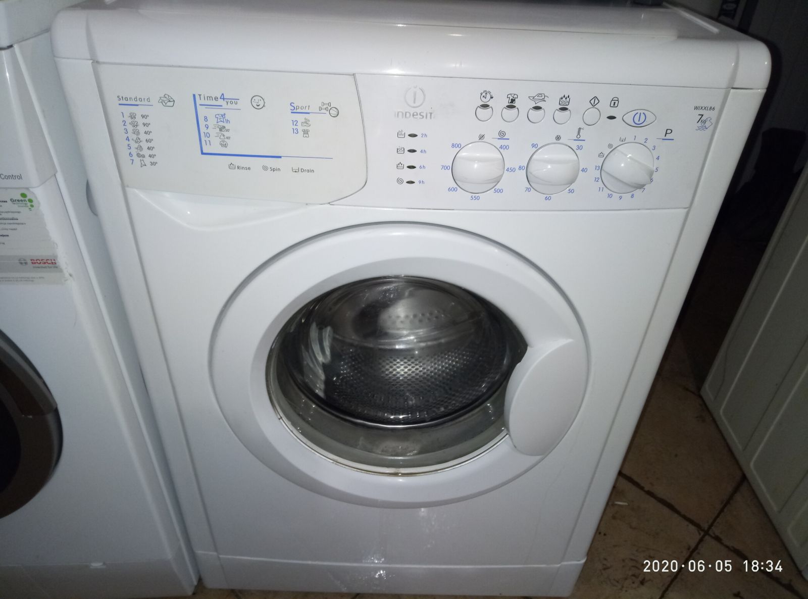 Indesit  WIXXL 86
