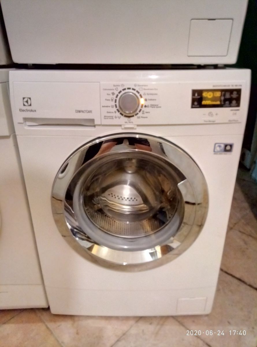  ELECTROLUX EWS 1076 CI из Европы 