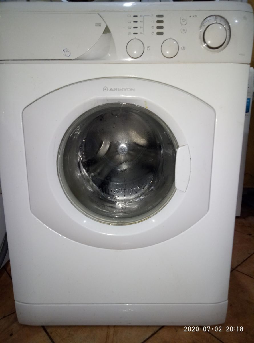 HOTPOINT ARISTON  AVL 80 б/у