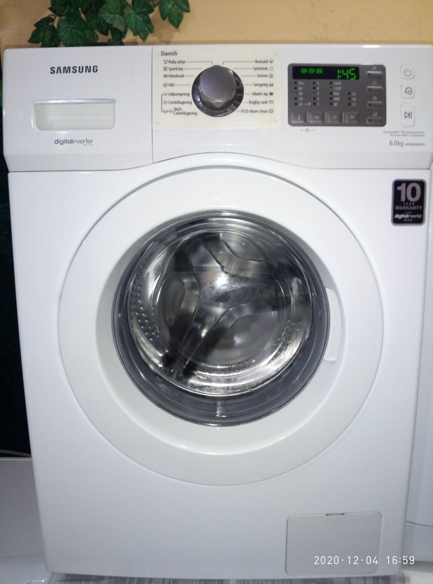 Samsung WF 600B4BKWQ из Германии