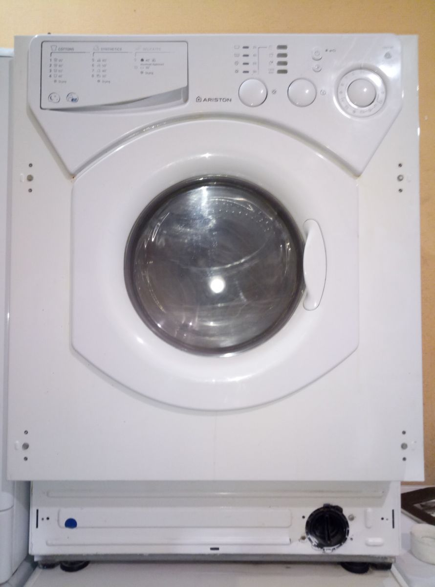 Ariston CDE129 с сушкой, встраиваемая