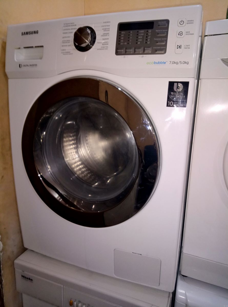 Samsung WD 702U4BKWQ 