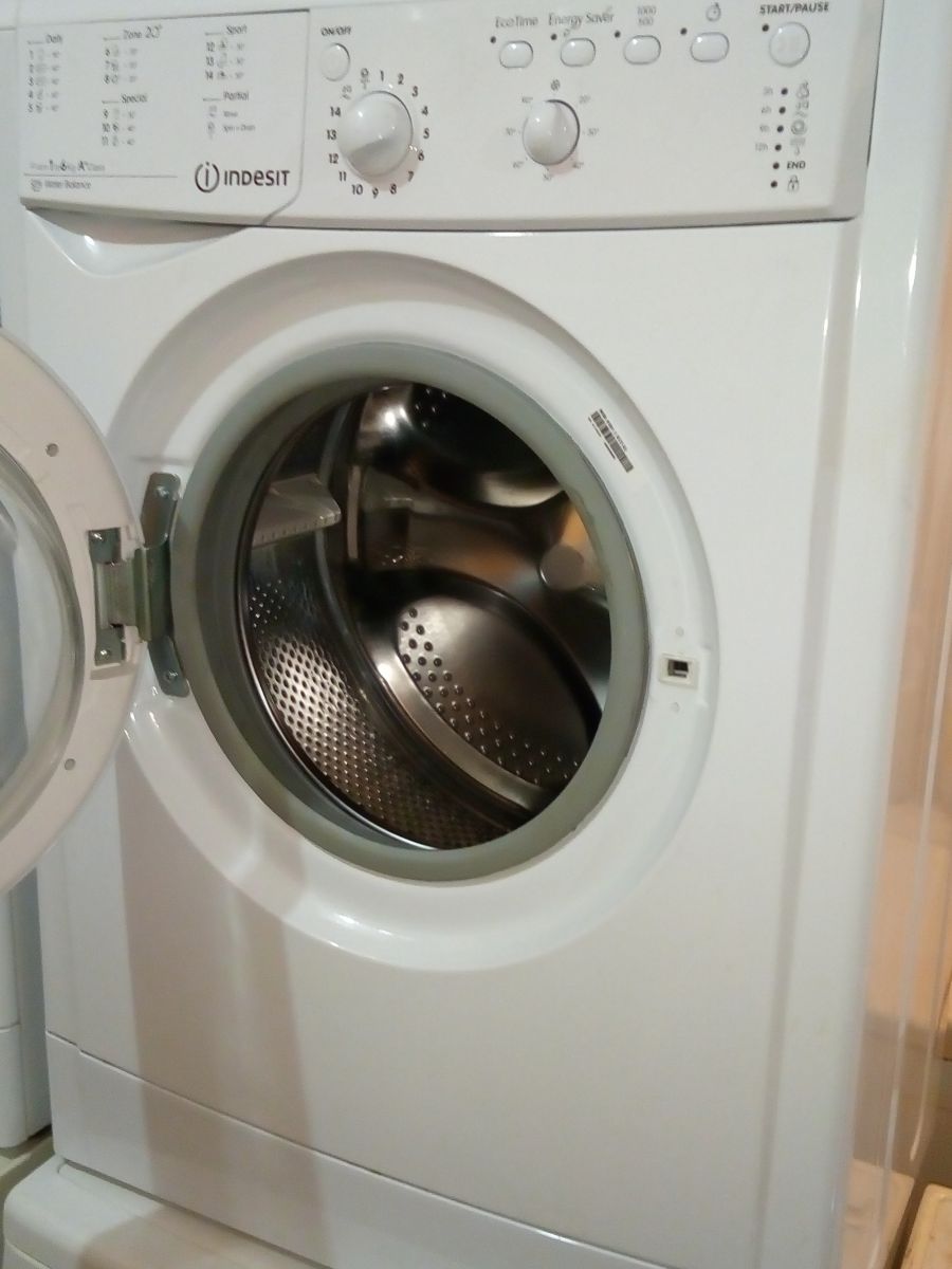 INDESIT IWSB 61051 б/у