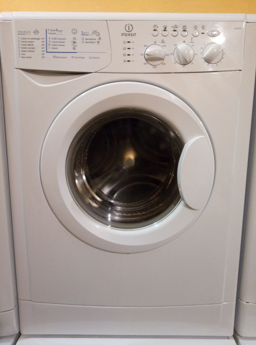 INDESIT WISL 86 